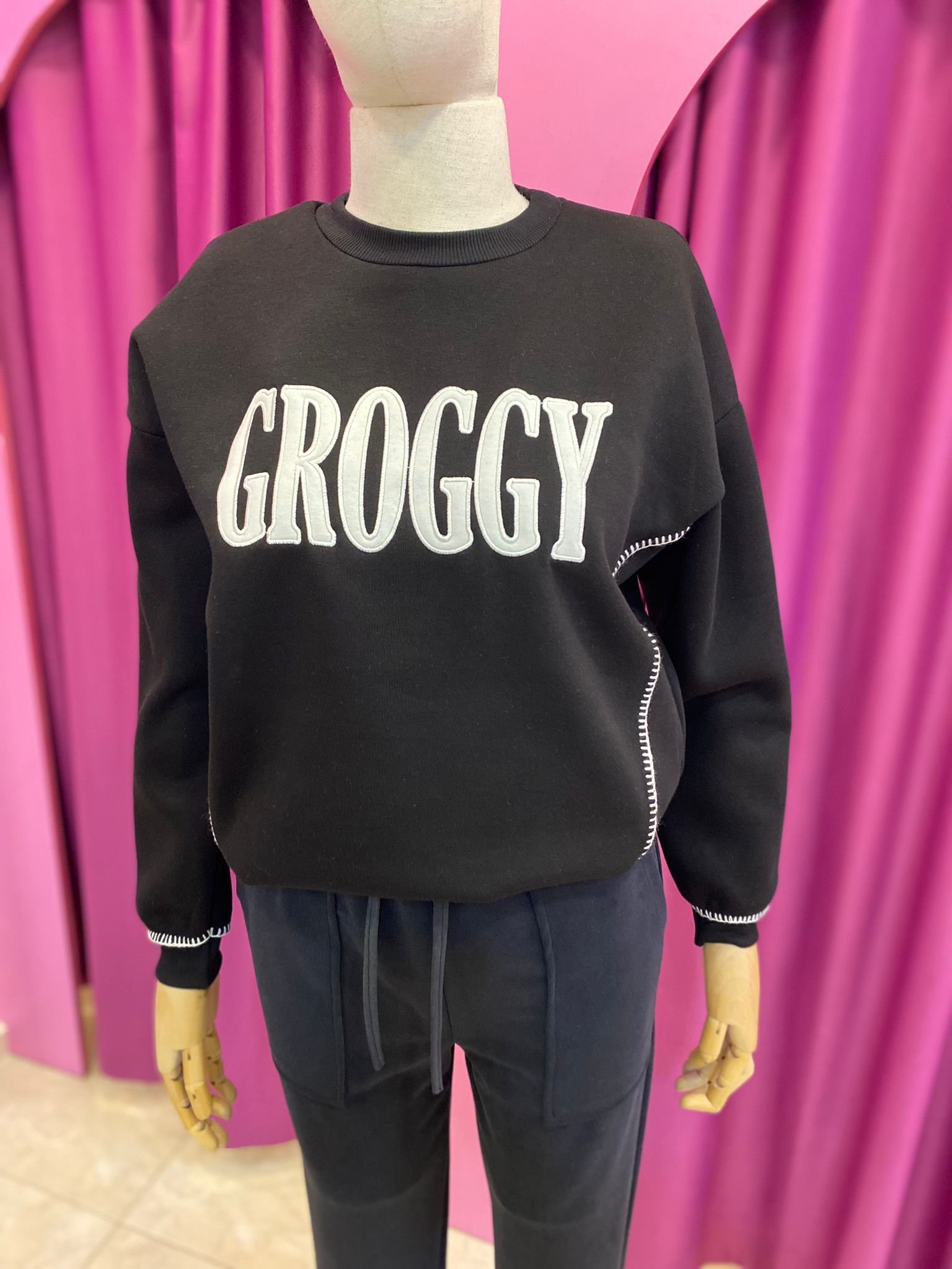 Groggy Yazılı Siyah Sweat